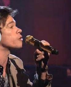 Fun-Nate-Ruess-Microphone